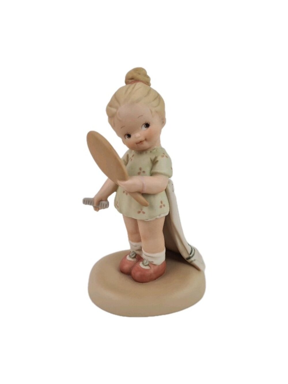 Memories of Yesterday "Now Im The Fairest Of Them All" MY931 Porcelain Figure